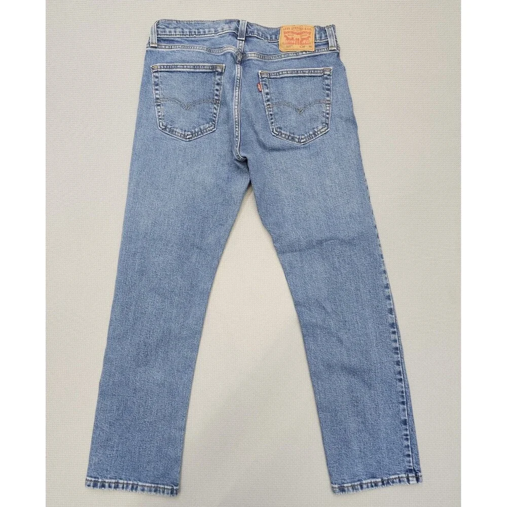 Levi Strauss 505 Red Tag Jeans Men's 32x30 Medium Blue Classic Fit Denim Pants